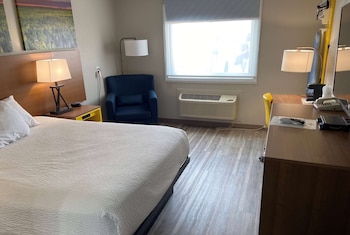 Studio Suite, 1 King Bed, Non Smoking