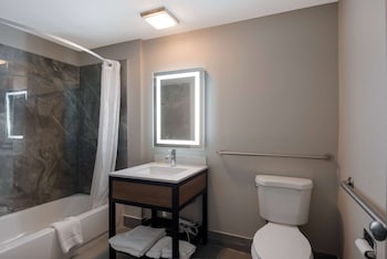 Room, 1 King Bed, Accessible, Non Smoking (Mobility)