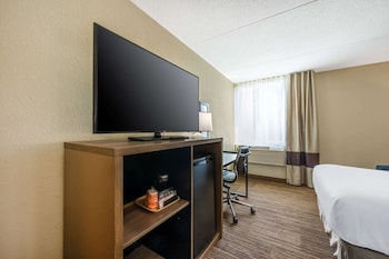 Standard Room, 2 Double Beds, Non Smoking