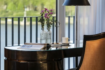 Superior Suite (Hommage)