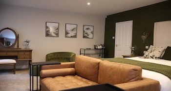 Standard Cottage, 1 King Bed, Non Smoking (Walk-in Shower)
