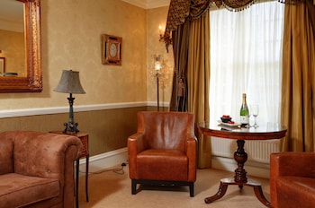 Suite, 1 King Bed, Non Smoking (Walk-in Shower;Four Poster Bed)