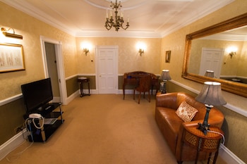 Suite, 1 King Bed, Non Smoking (Walk-in Shower;Four Poster Bed)