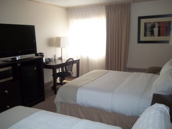 Standard Room, 2 Queen Beds