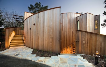 Upper Pacific Suite