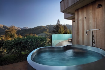 Peak House