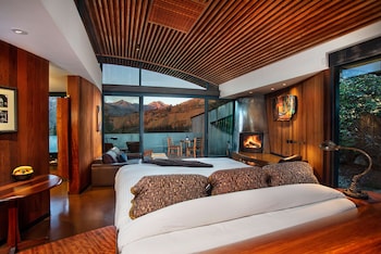 Peak House