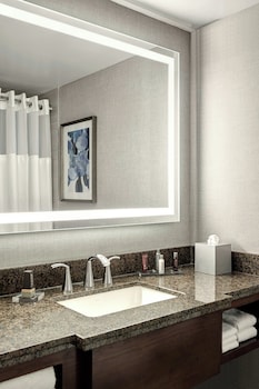 Room, 2 Queen Beds (Mobility Accessible, Roll-In Shower)