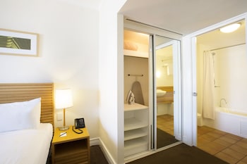 Room, Multiple Beds, Lagoon View