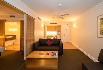 Suite, Garden View