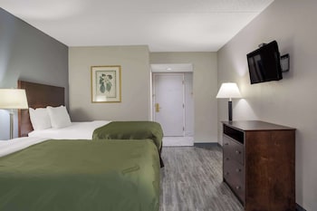 Standard Room, 2 Double Beds, Non Smoking