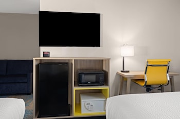 Deluxe Room, 2 Queen Beds, Non Smoking