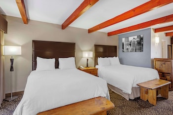 Standard Room, 2 Queen Beds, Non Smoking, Refrigerator & Microwave