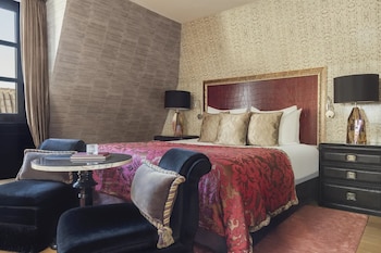 Junior Suite, Jetted Tub