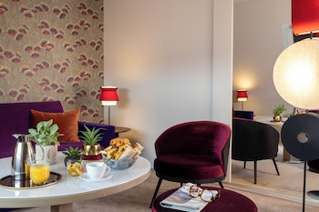 Panoramic Suite (Regent)