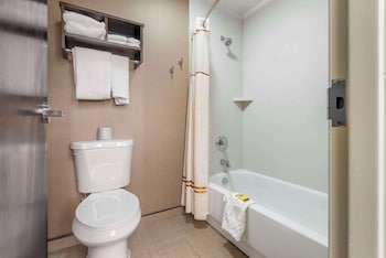 Standard Room, 2 Queen Beds, Non Smoking, Refrigerator & Microwave (1st Floor)