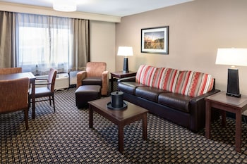 Suite, 2 Queen Beds, Non Smoking, Refrigerator & Microwave (with Sofabed)