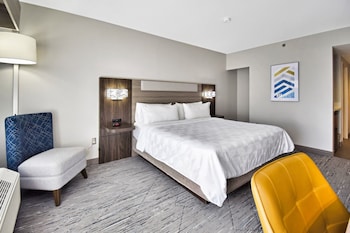 Standard Room, 1 King Bed (Extra Floor Space)