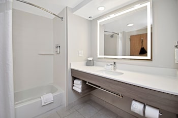 Standard Room, 1 King Bed (Extra Floor Space)