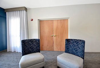Suite, 1 Bedroom, Accessible (Mobility, Roll-In Shower)