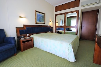 Double Standard (Double Bed)