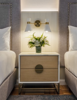 Classic Room, 2 Double Beds, Garden View