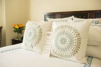 C Suite, 1 Bedroom (Hearing Impaired, No Air Conditioning)
