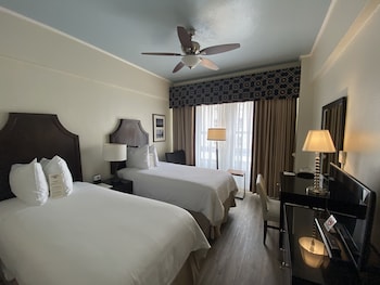 Standard Room, 2 Twin Beds (Hearing Impaired, No Air Conditioning)