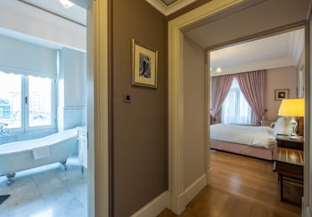 Greta Garbo Corner Room