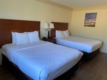Standard Room, 2 Queen Beds, Non Smoking