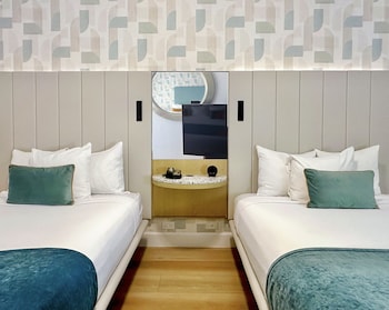 Classic Room, 2 Double Beds