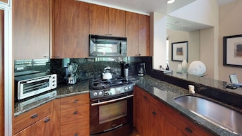 Luxury Condo, 4 Bedrooms (Platinum)