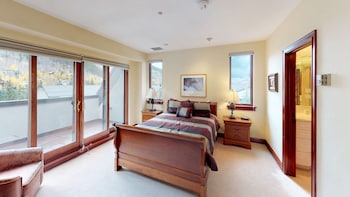 Condo, 4 Bedrooms (Gold)