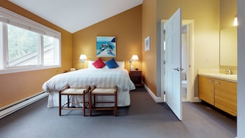 Condo, 2 Bedrooms (Gold, with Loft)