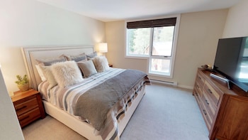 Condo, 3 Bedrooms (Platinum, with Loft)
