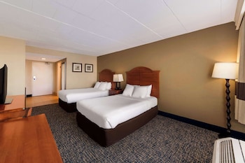 Standard Room, 2 Double Beds, Non Smoking (Ocean Front - Pet Friendly)