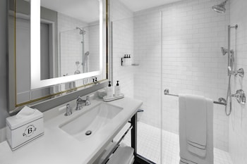 Premium Room, 2 Double Beds (High Floor)