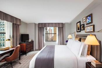 Premium Room, 1 King Bed, City View