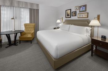 Premium Room, 1 King Bed, City View