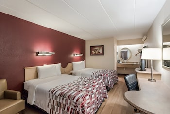 Standard Room, 2 Double Beds (Smoke Free)