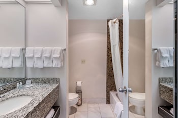 Suite, 2 Queen Beds, Non Smoking