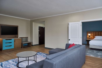 Suite, 1 King Bed