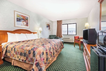 Standard Room, 1 King Bed