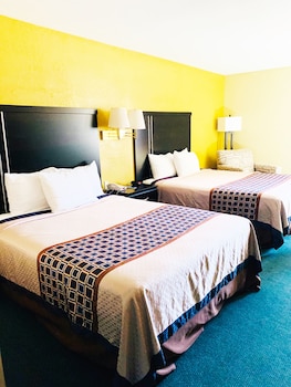Standard Room, 2 Queen Beds, Non Smoking