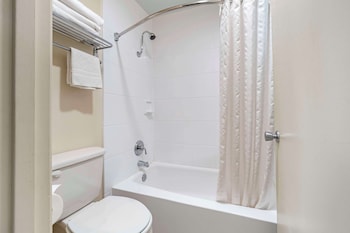 Standard Room, 1 King Bed, Non Smoking, Refrigerator & Microwave (Larger Room)