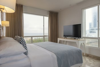1 King Bed, 1 Queen Bed, 2 Bedroom Suite