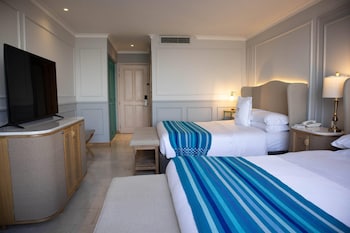 2 Queen Beds, Superior Room, Ocean View