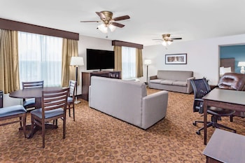 Suite, 1 King Bed, Non Smoking (One-Bedroom)