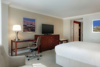Room, 1 King Bed, Accessible, Bathtub