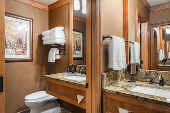 Deluxe Room, 2 Queen Beds (Premium Two Queens)